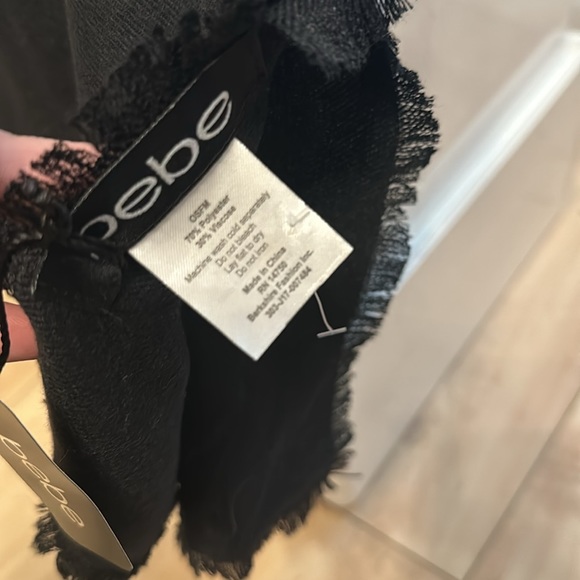 Bebe Scarf , Wrap , shawl, sarong , cover up Black NWT! Travel - Picture 3 of 8